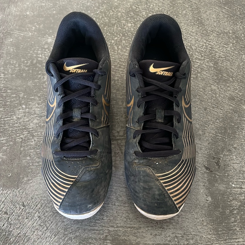 Nike Women's Softball Cleats, Black With Gold Accents